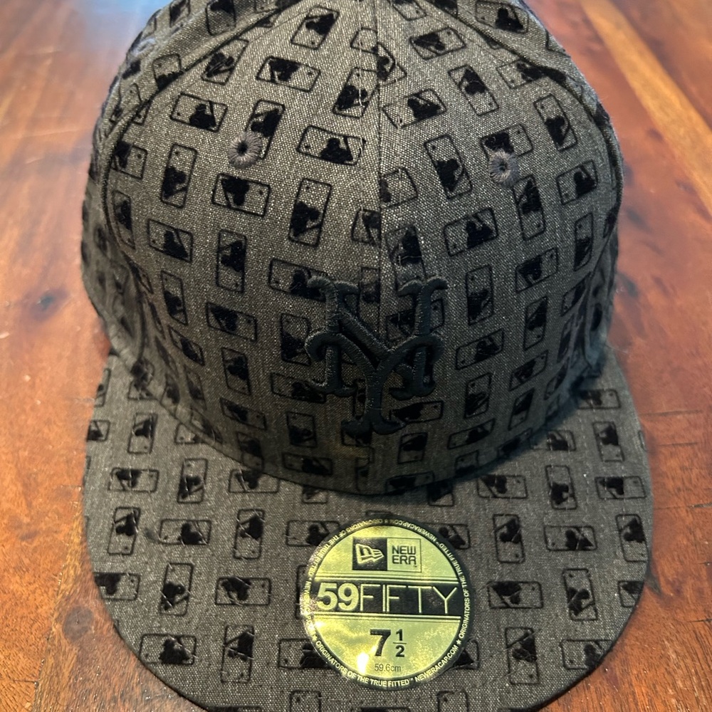 Rare New York Mets New Era 59Fifty Patterned Cap